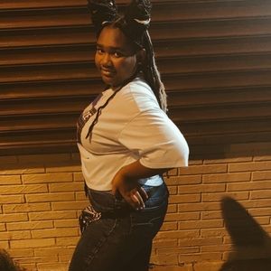 Meet your Posher, Trinity